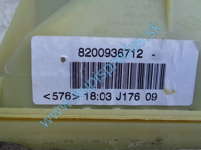 rýchlostná páka na renault tháliu II, 8200936712